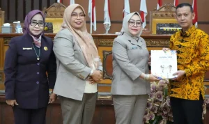 CC8B810A-8823-42B1-8713-4A40219F2B24